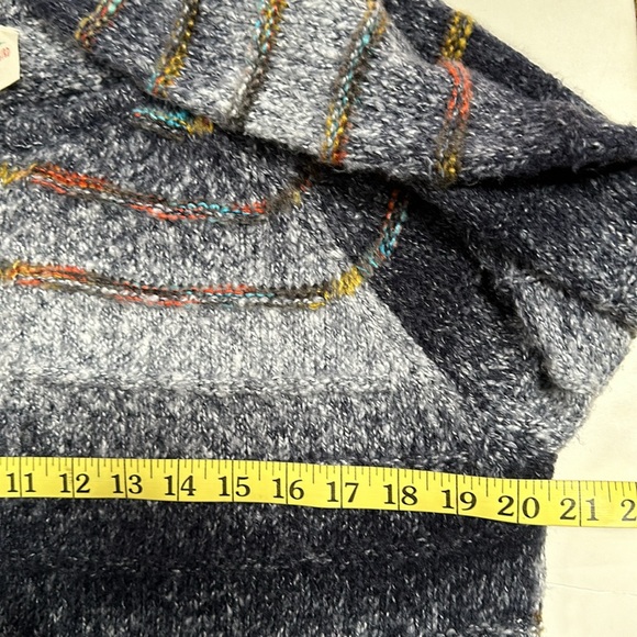 Hummingbird Open Front Cardigan - Picture 6 of 9